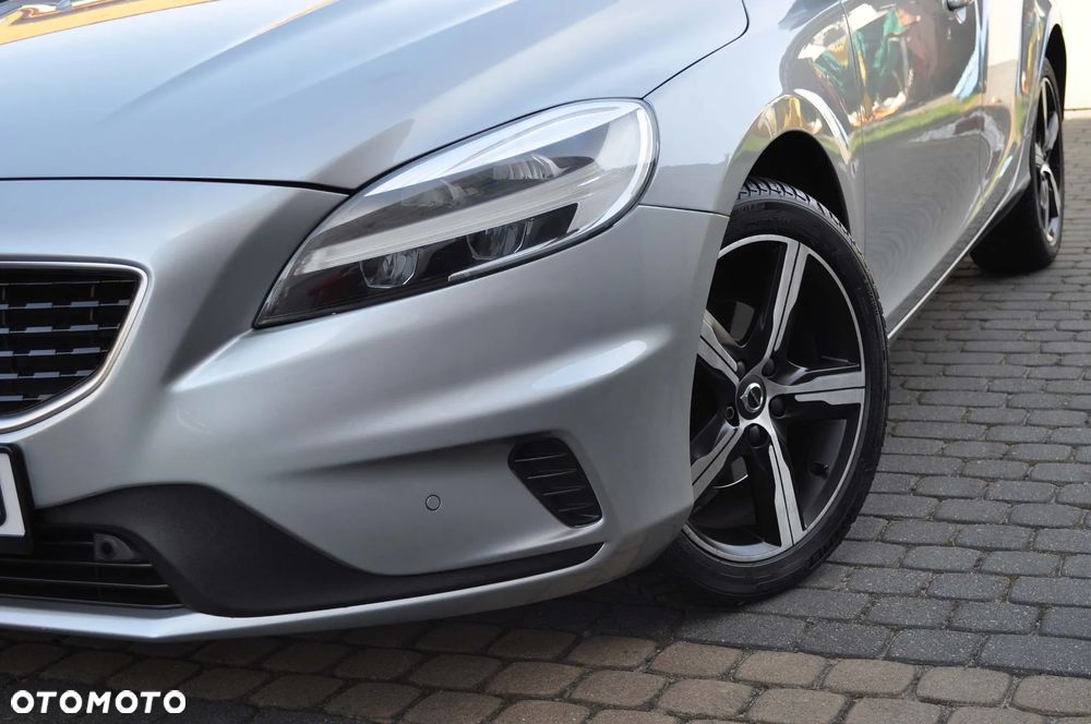 Volvo V40 D2 RDesign - 1