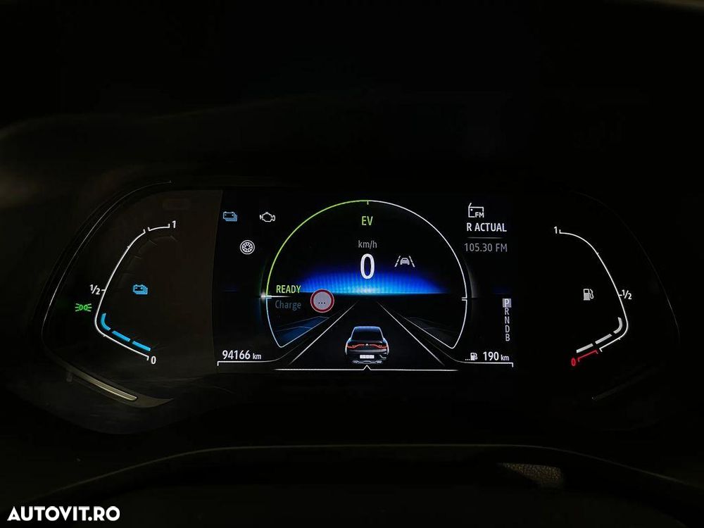 Renault Arkana E-TECH 145 Evolution - 27