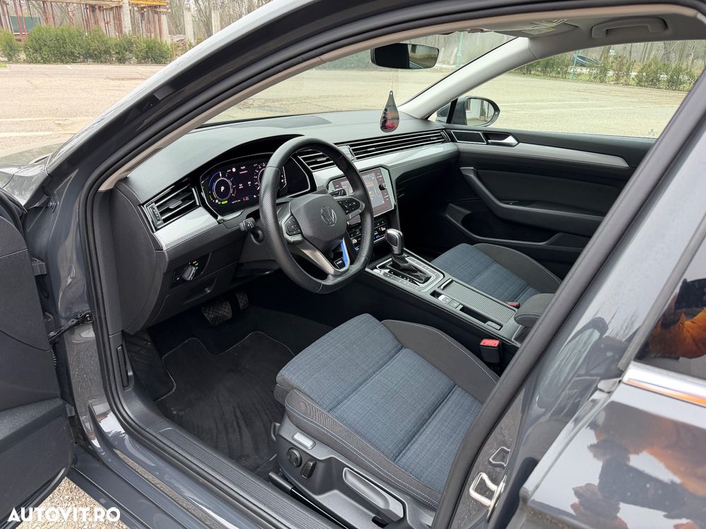 Volkswagen Passat - 6