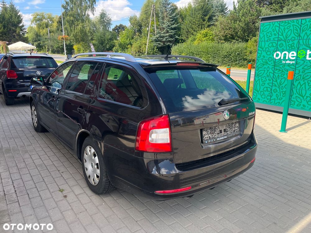 Skoda Octavia 1.8 TSI Ambiente - 8