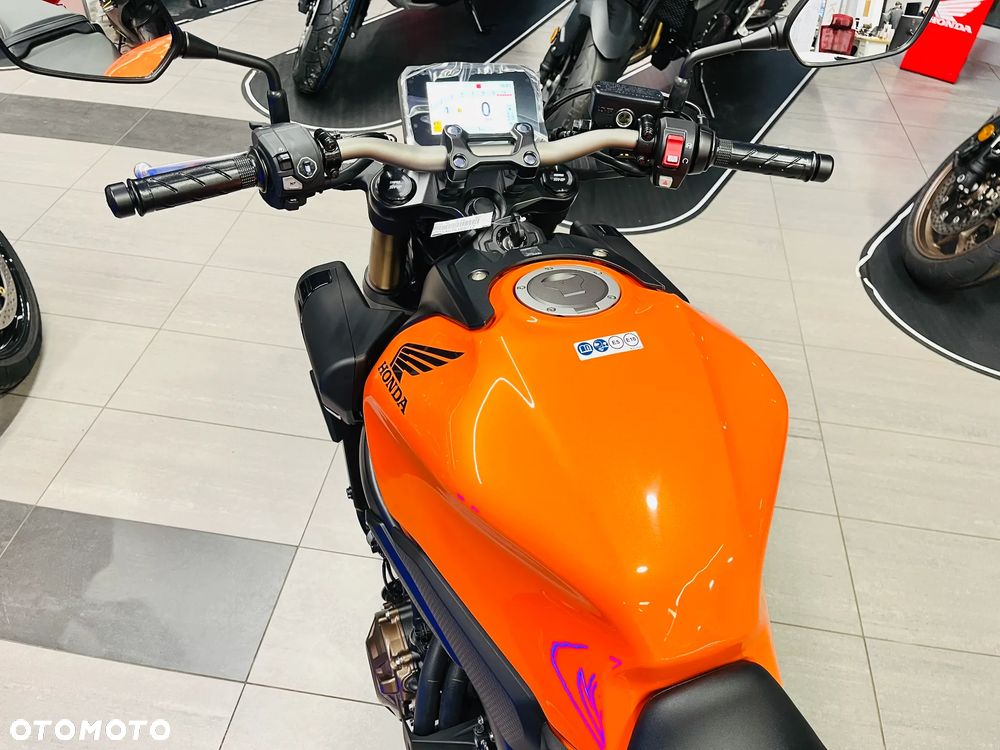 Honda CB - 26