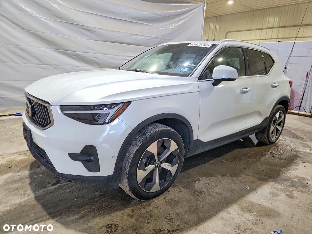Volvo XC 40 B5 B AWD Ultimate Bright - 2