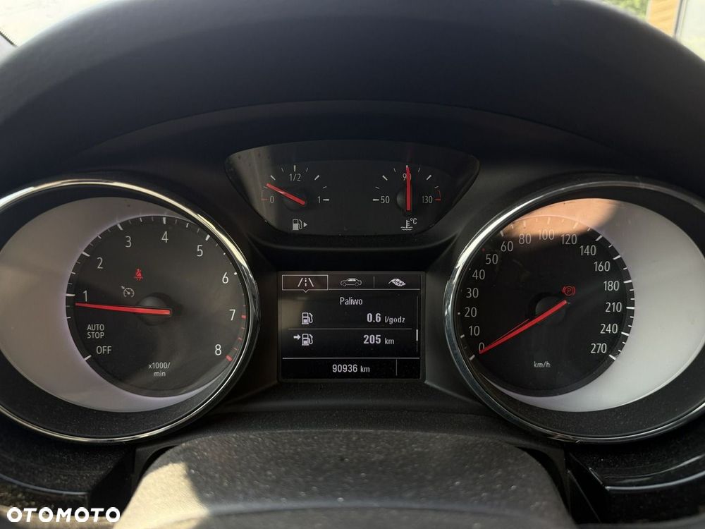 Opel Astra 1.2 T Elegance S&S - 10
