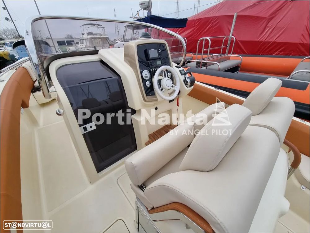 Invictus Yachts 280 SX - 5