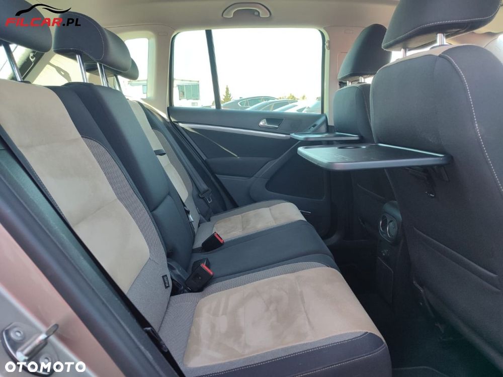 Volkswagen Tiguan - 16