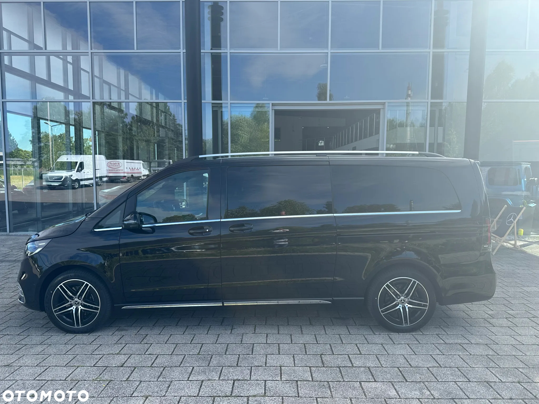 Mercedes-Benz Klasa V 300 d 4-Matic Exclusive 9G-Tronic (d³ugi) - 7