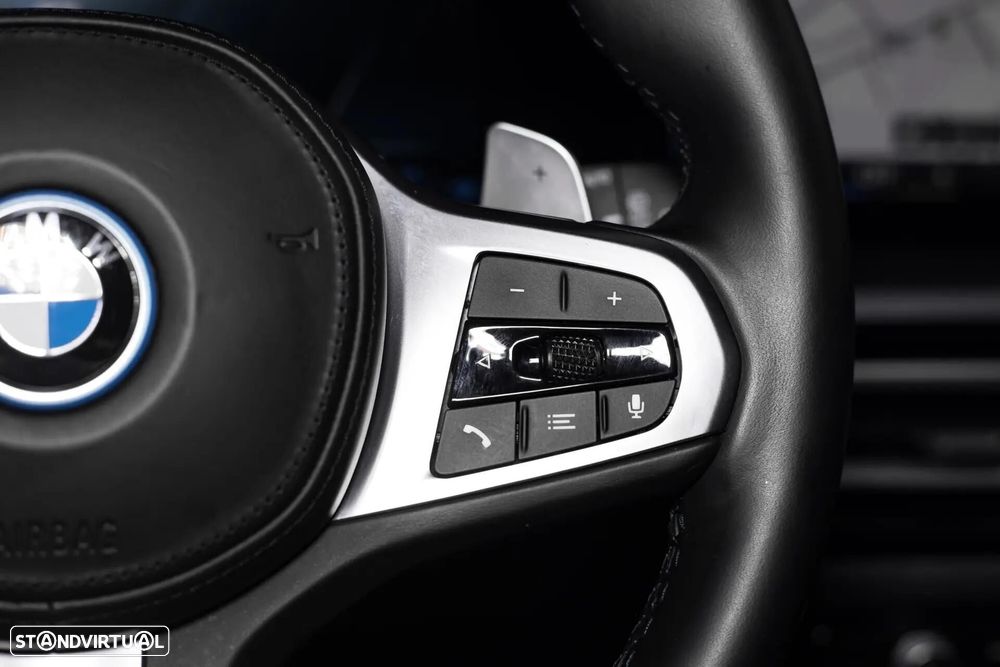 BMW 320 e Pack M Auto - 19