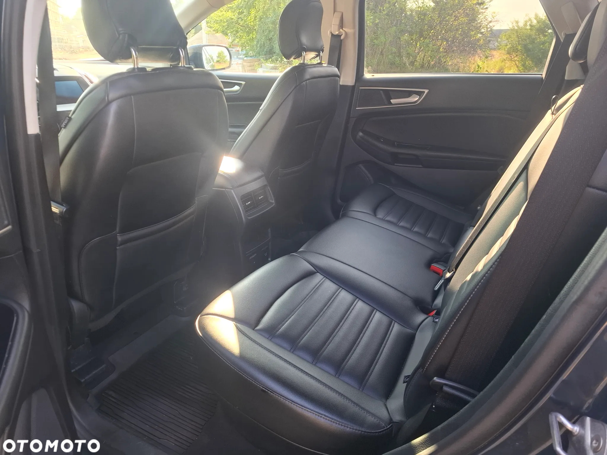 Ford Edge - 12