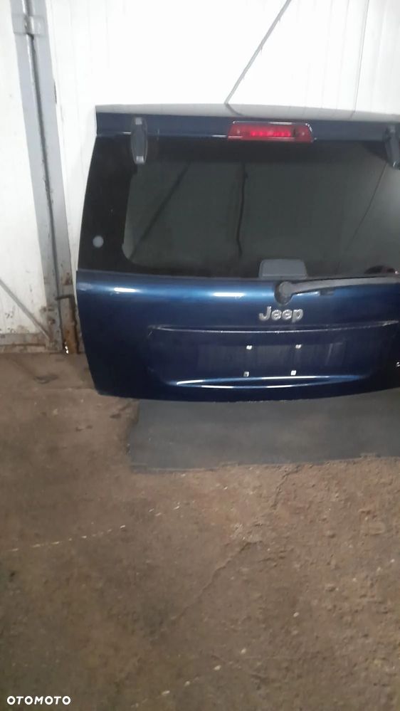 Jeep Grand Cherokee WK klapa tył - 1