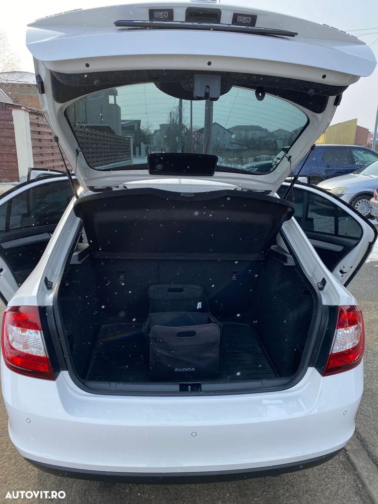 Skoda RAPID 1.0 TSI Avantaj - 29