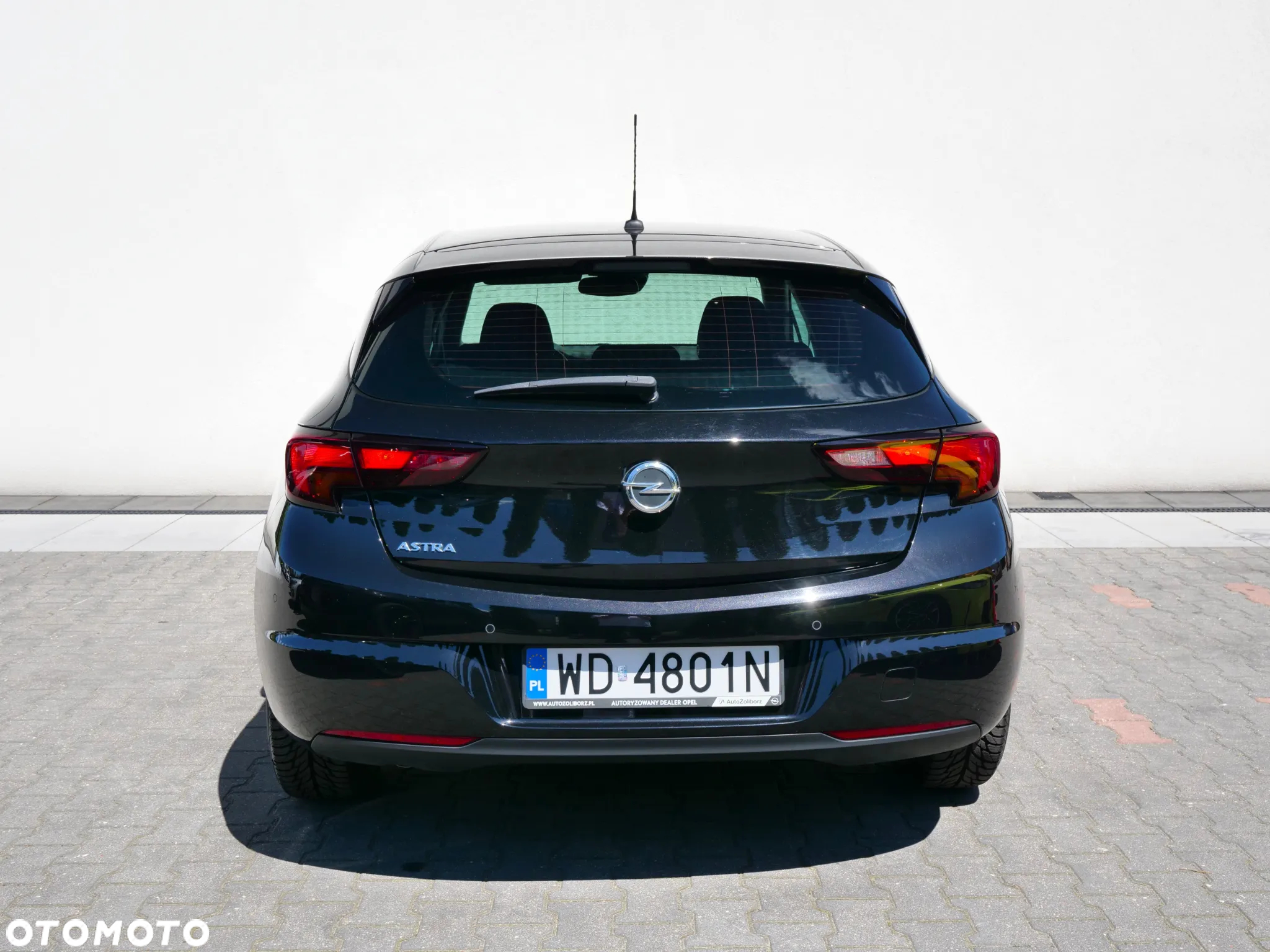 Opel Astra V 1.2 T GS Line S&S - 10