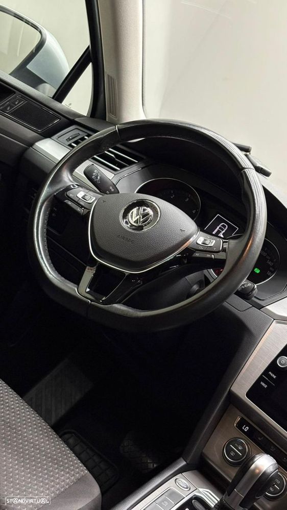 VW Passat Variant 1.6 TDI (BlueMotion ) DSG Trendline - 32