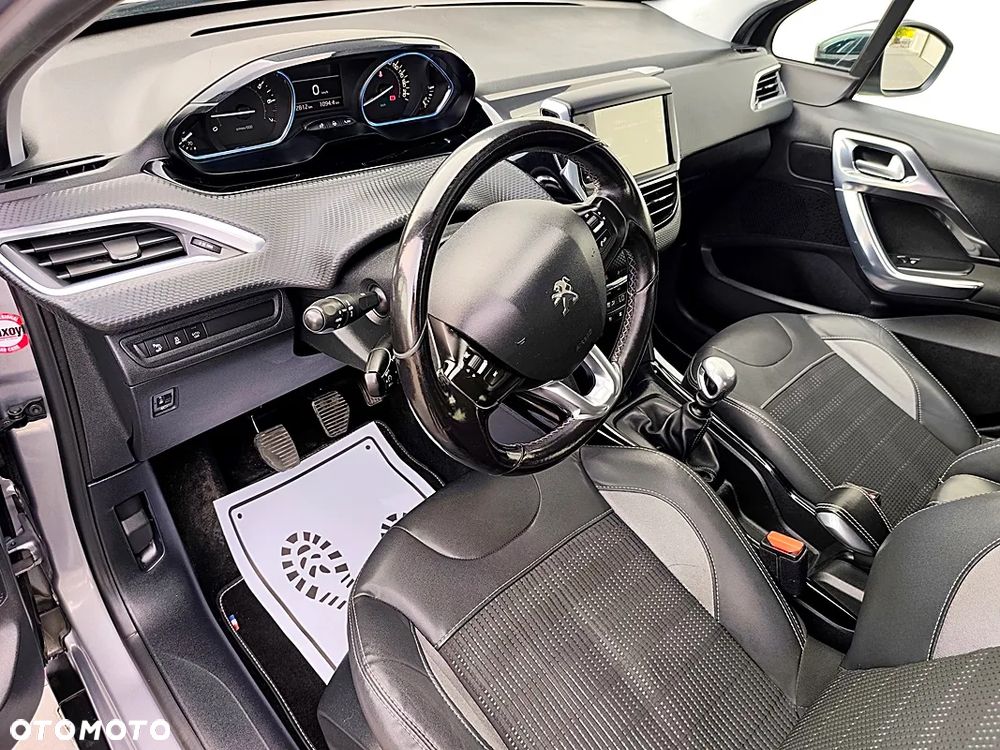Peugeot 2008 - 9
