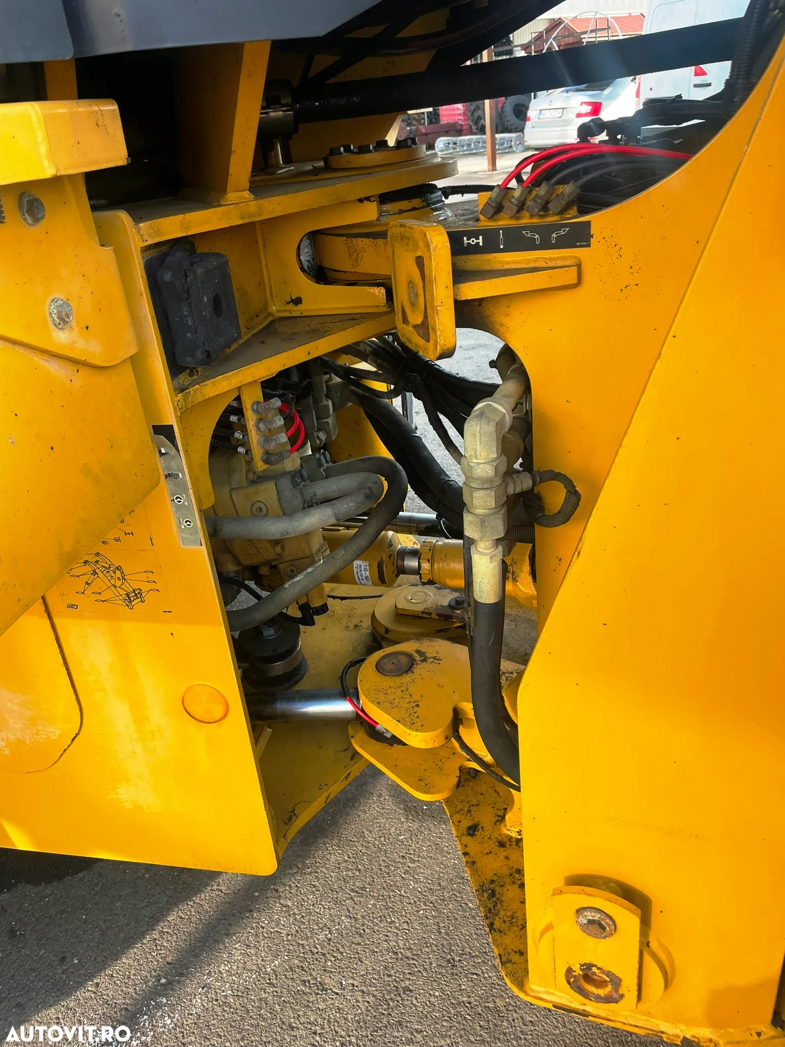 Caterpillar 938K - 15