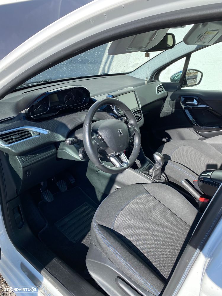 Peugeot 208 1.6 BlueHDi Style - 7