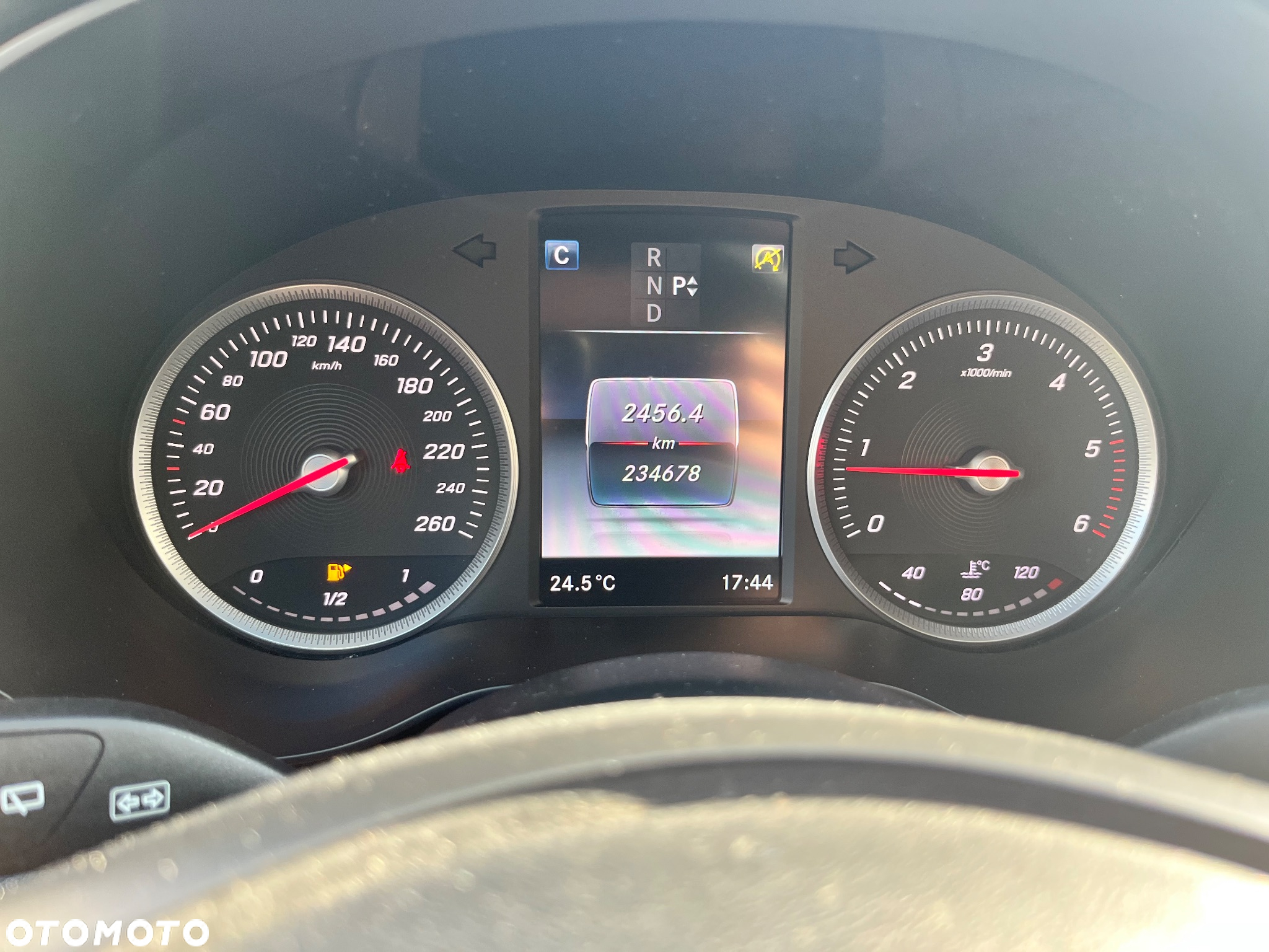 Mercedes-Benz Klasa C 200 d T 7G-TRONIC - 9
