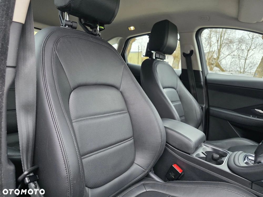 Jaguar E-Pace 2.0 i4P AWD - 9