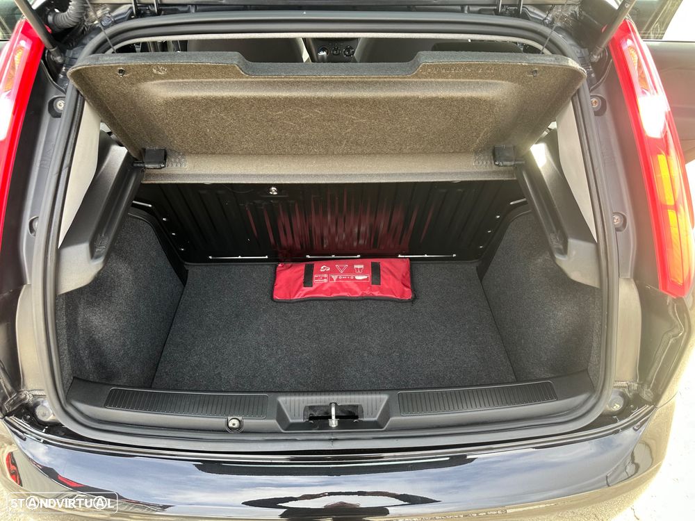 Fiat Punto 1.2 Lounge Start&Stop - 28