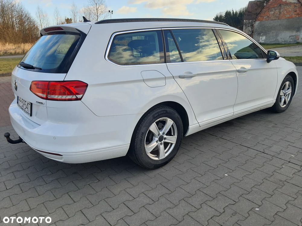 Volkswagen Passat 2.0 TDI SCR DSG Comfortline - 6