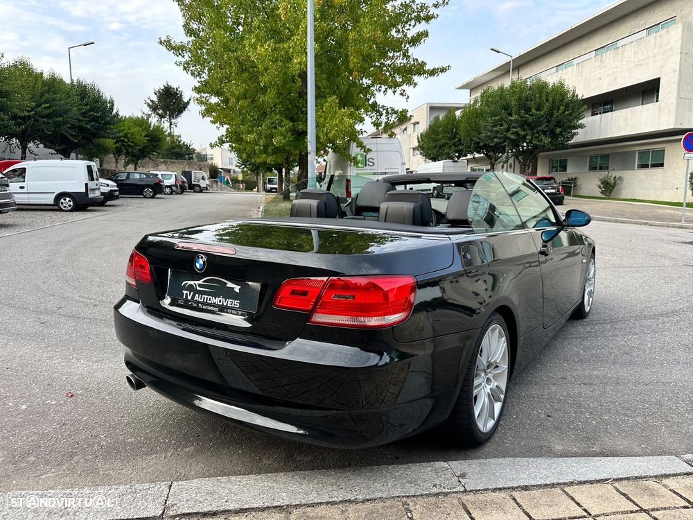 BMW 320 i Cabrio Auto - 29