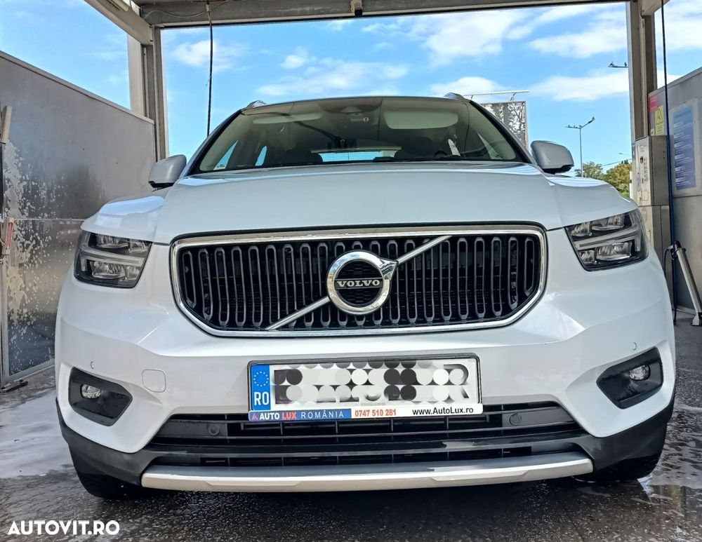 Volvo XC 40 T3 AT8 Momentum - 2