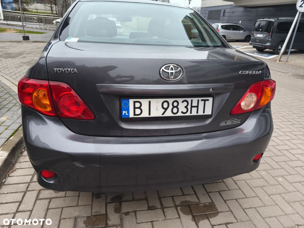 Toyota Corolla 1.6 2010 - 9