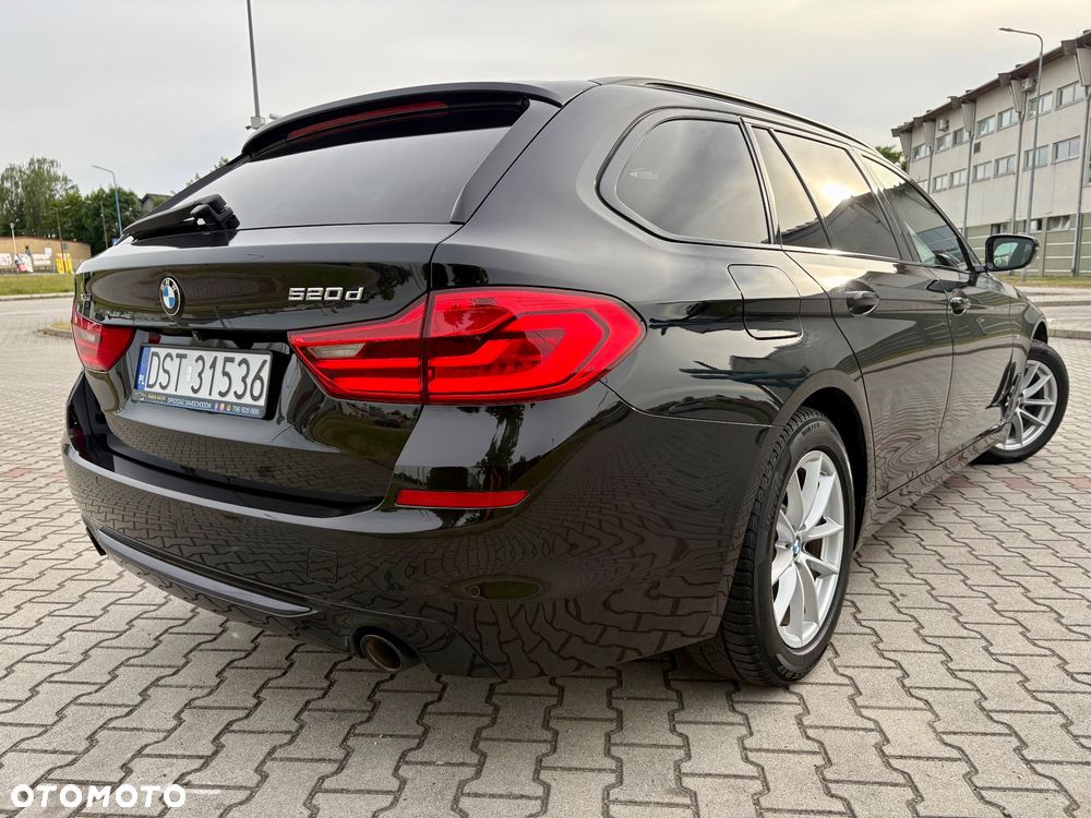 BMW Seria 5 520d xDrive Luxury Line sport - 5