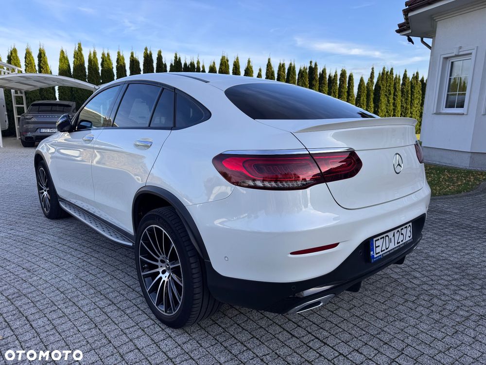 Mercedes-Benz GLC 300 e 4-Matic AMG Line - 9