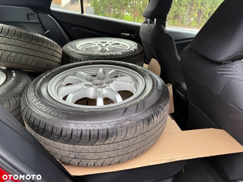 Toyota Prius 1.8 Hybrid Executive - 24