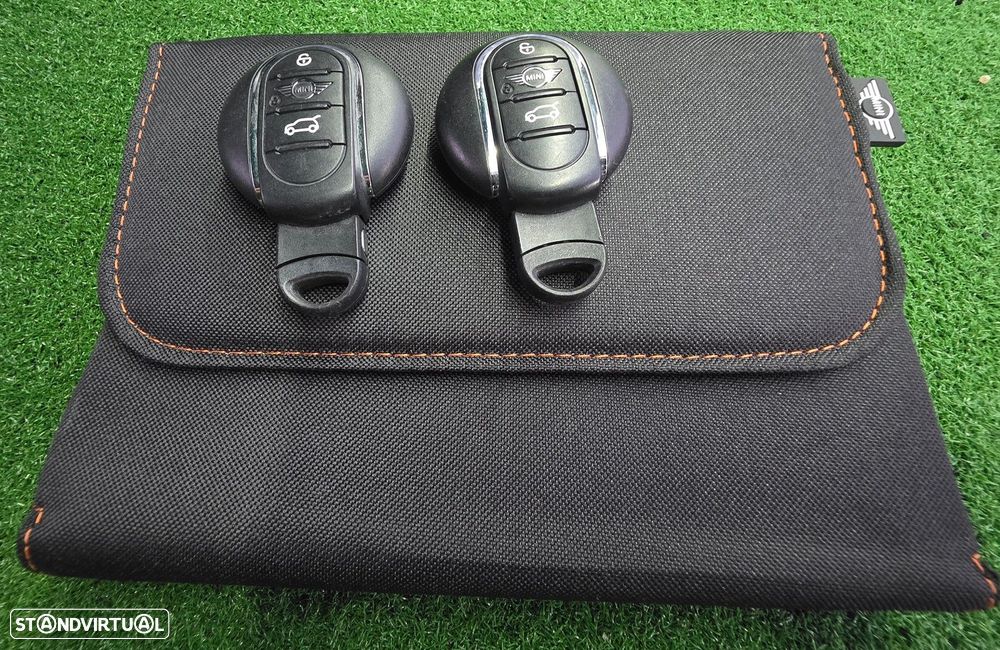 MINI Countryman Cooper SE ALL4 Auto - 27