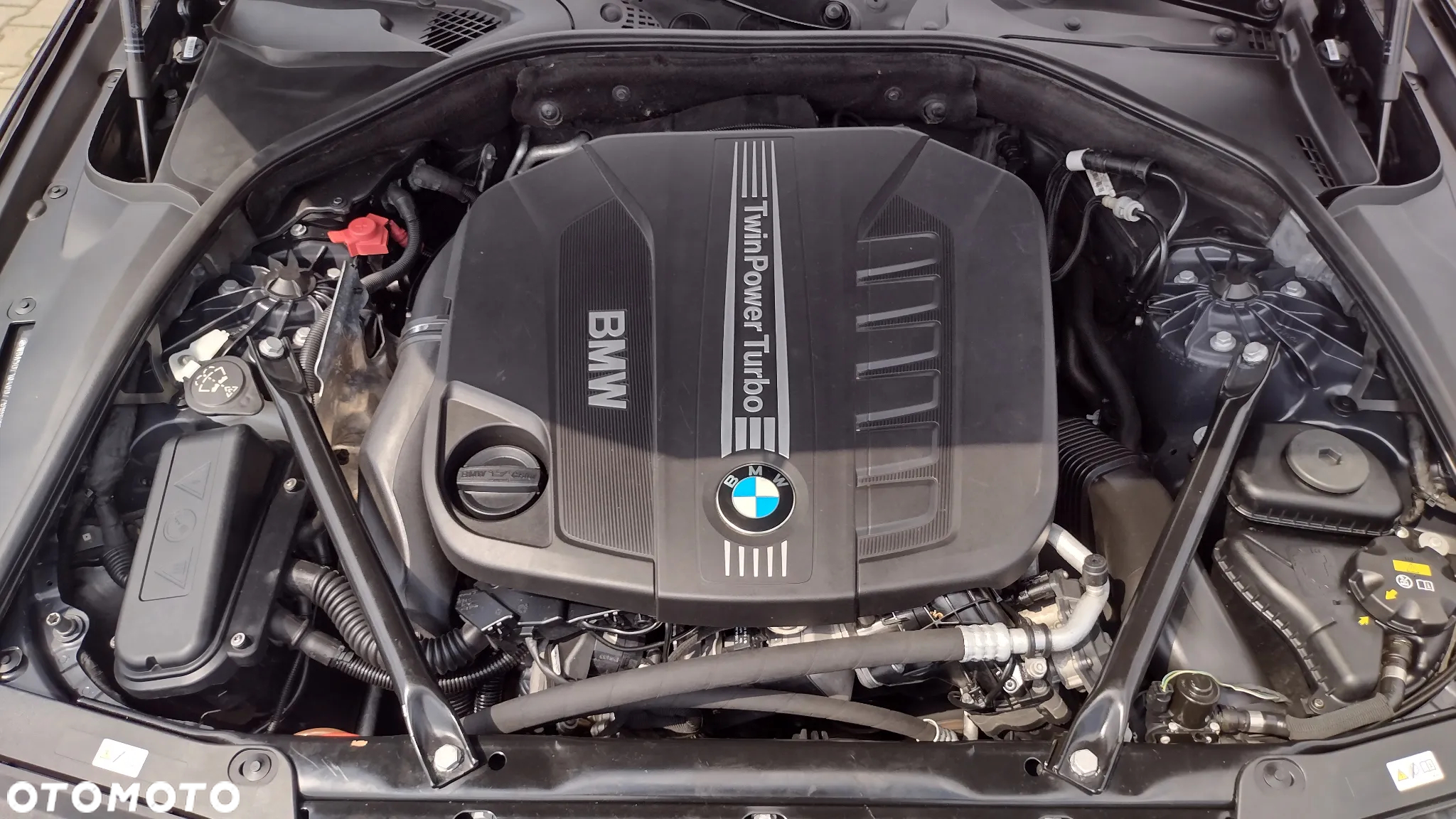 BMW Seria 5 535d xDrive - 25