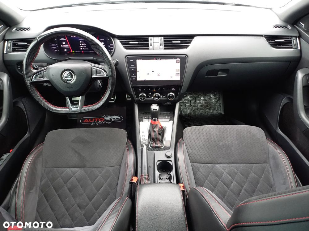 Skoda Octavia 2.0 TDI SCR RS DSG - 22