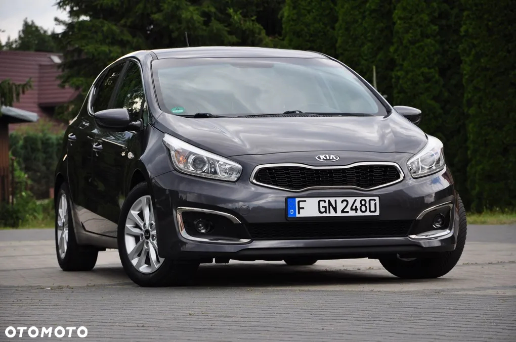 Kia Ceed 1.6 CRDi SCR L Business Line - 11