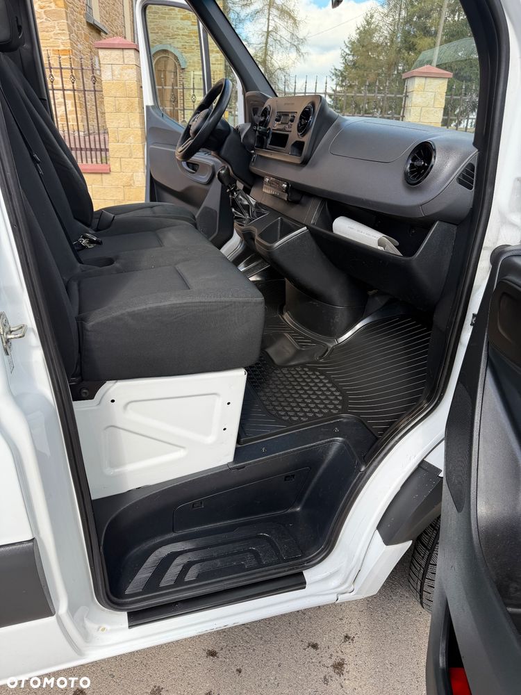 Mercedes-Benz Sprinter - 31