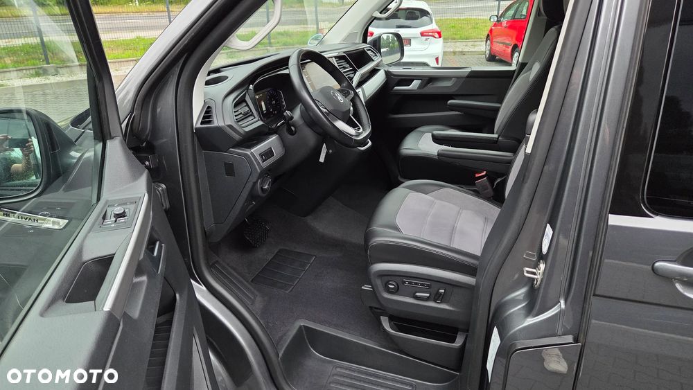 Volkswagen Multivan - 13