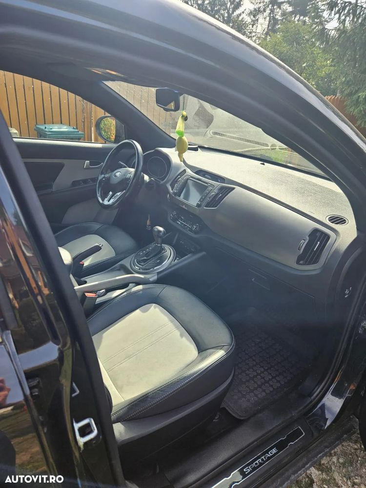 Kia Sportage 2.0 CRDI 4WD Automatik Dream-Team Edition - 5