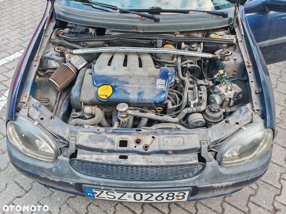 Opel Corsa 1.6 16v GSI - 9