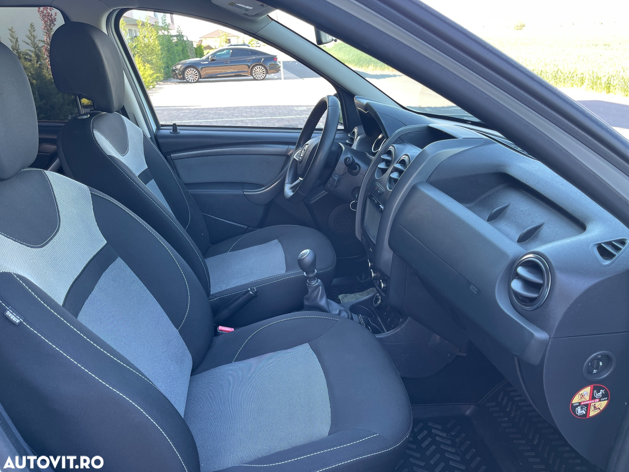 Dacia Duster 1.5 dCi 4WD Prestige jante 16" - 13