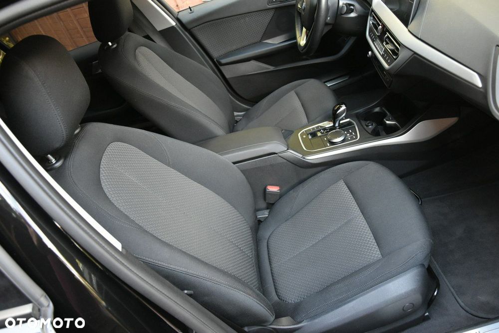 BMW Seria 1 - 25