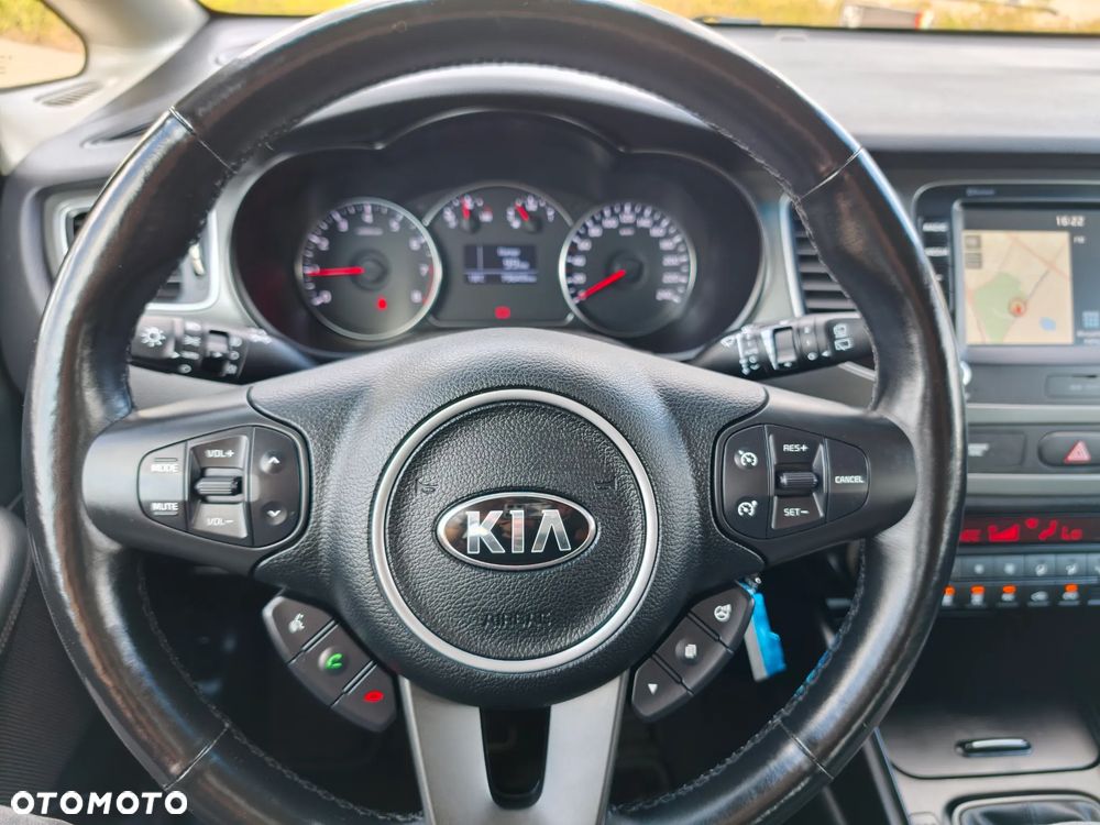 Kia Carens 1.6 GDI Dream-Team Edition - 19