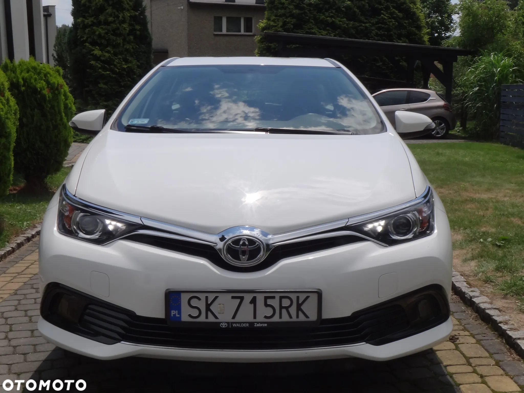 Toyota Auris - 2