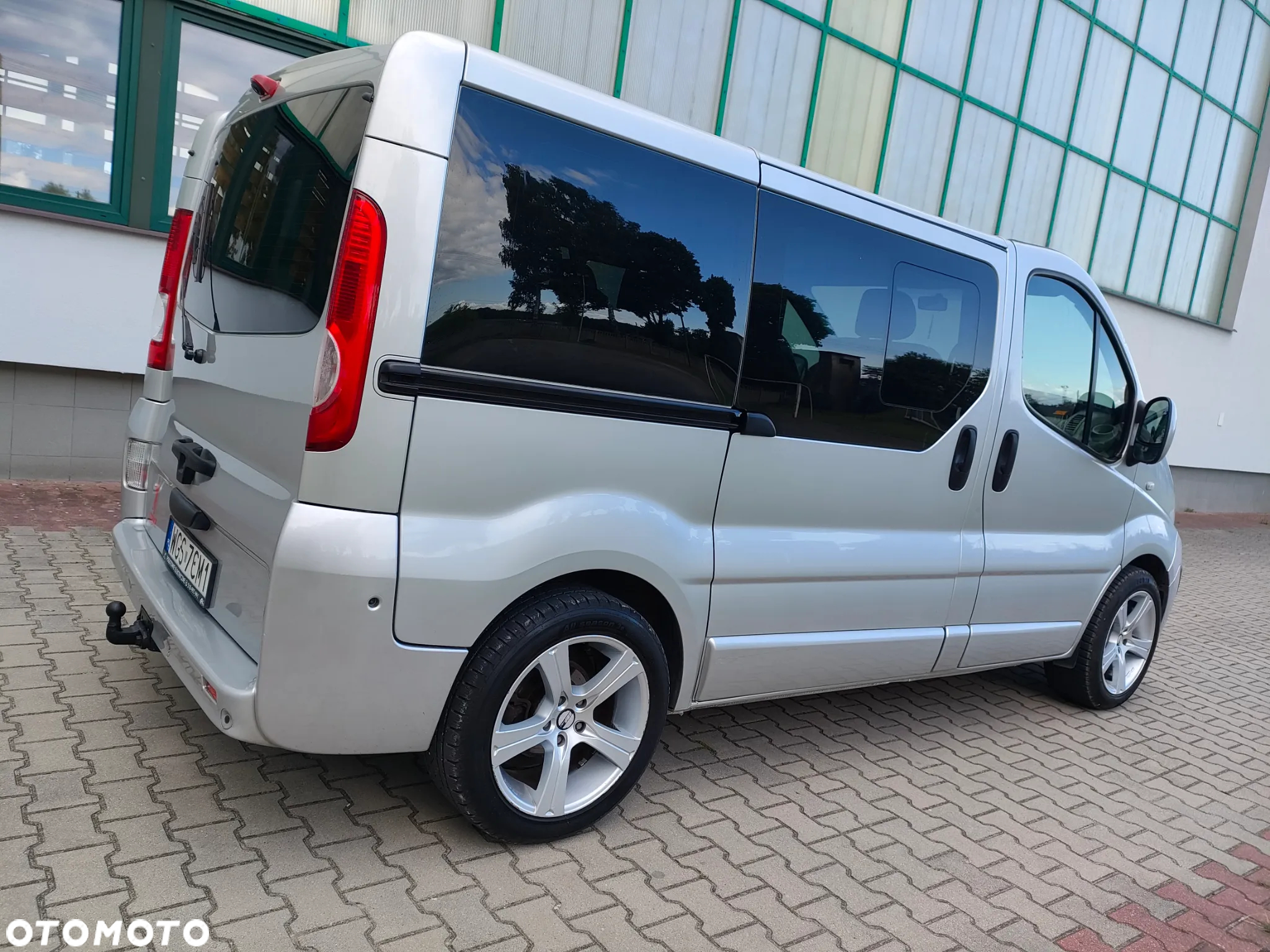 Renault Trafic 2.5 dCi 150 FAP Passenger L1H1 Privilège - 5