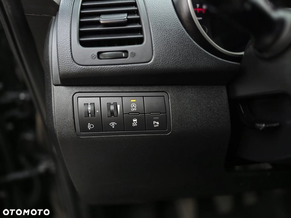 Kia Venga - 15