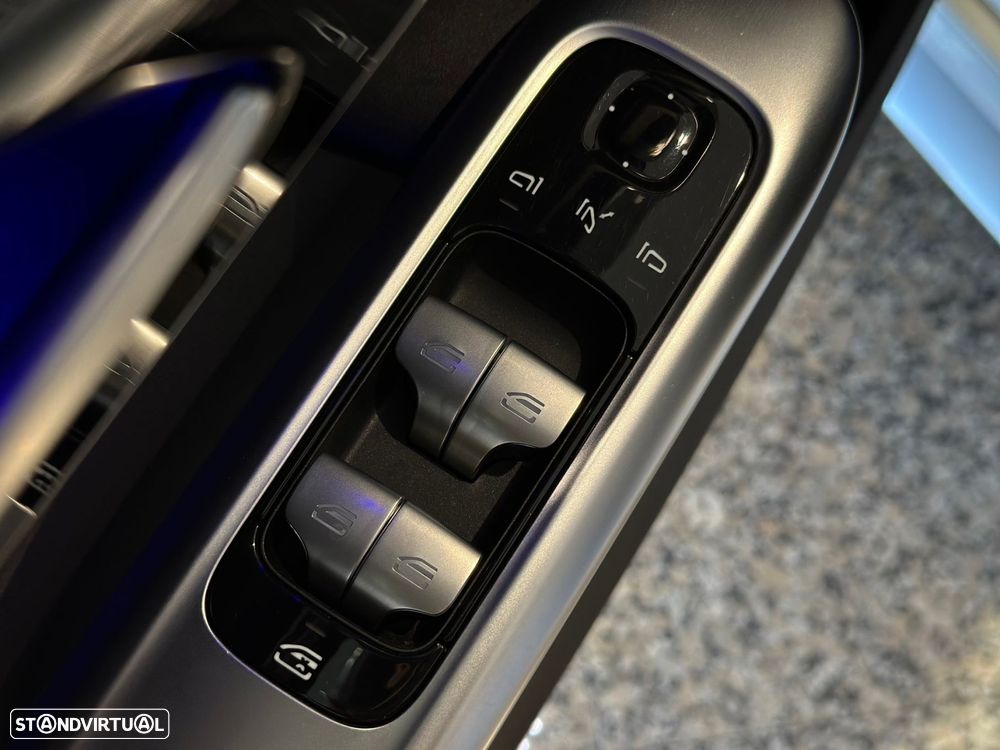 Mercedes-Benz C 300 e AMG Line - 12