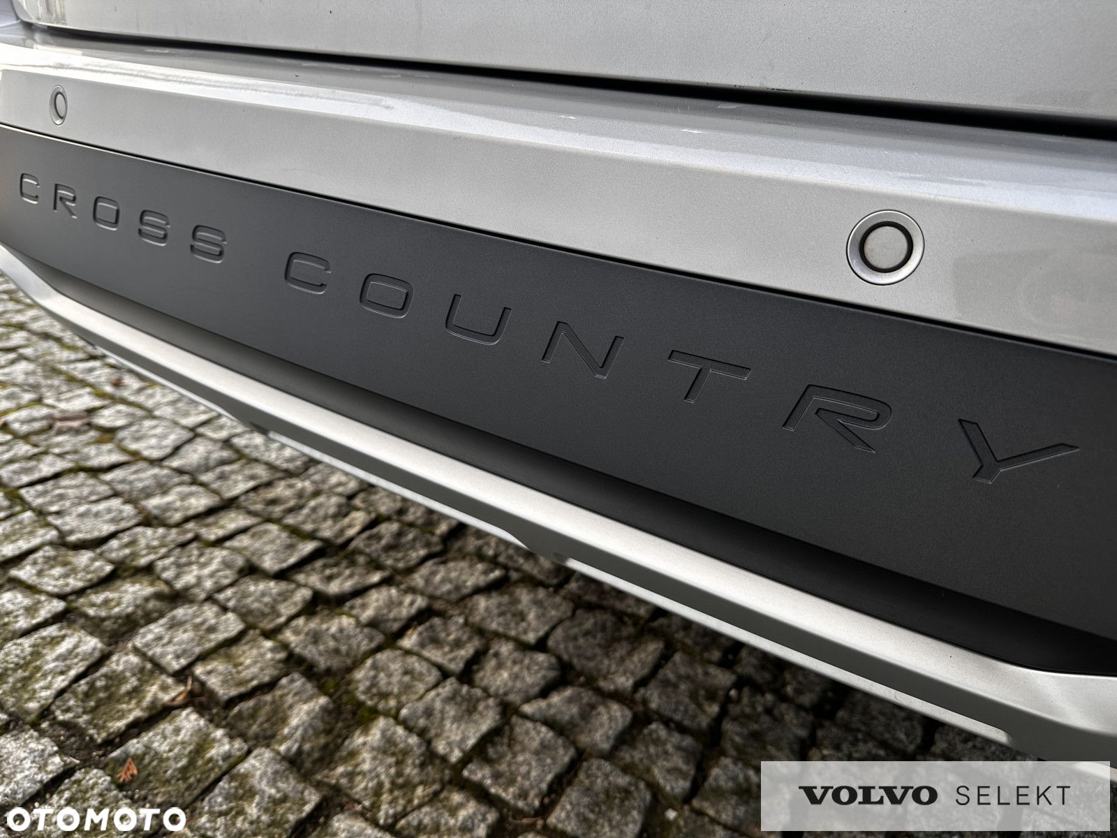 Volvo V90 Cross Country - 32