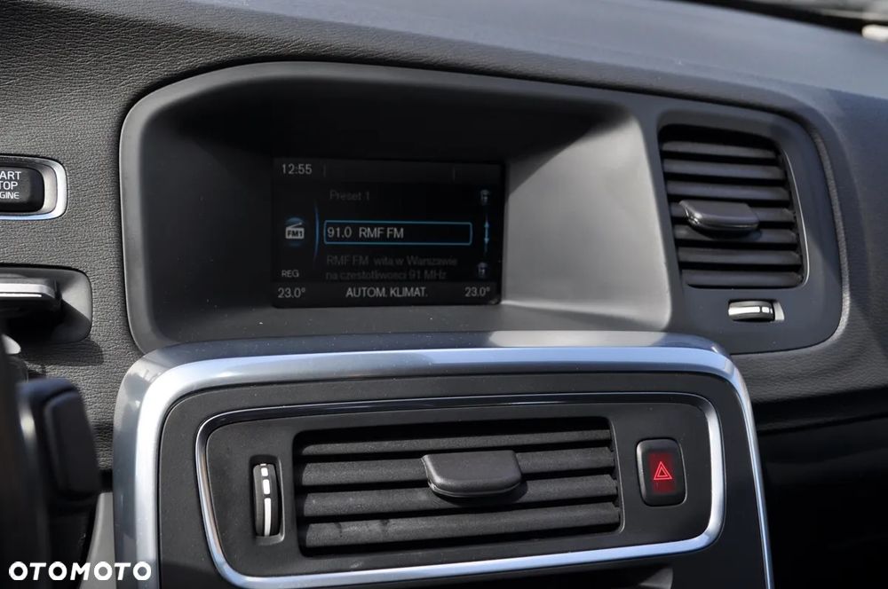 Volvo S60 D4 Drive-E Dynamic Edition (Kinetic) - 24