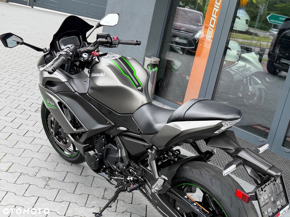 Kawasaki Ninja - 29