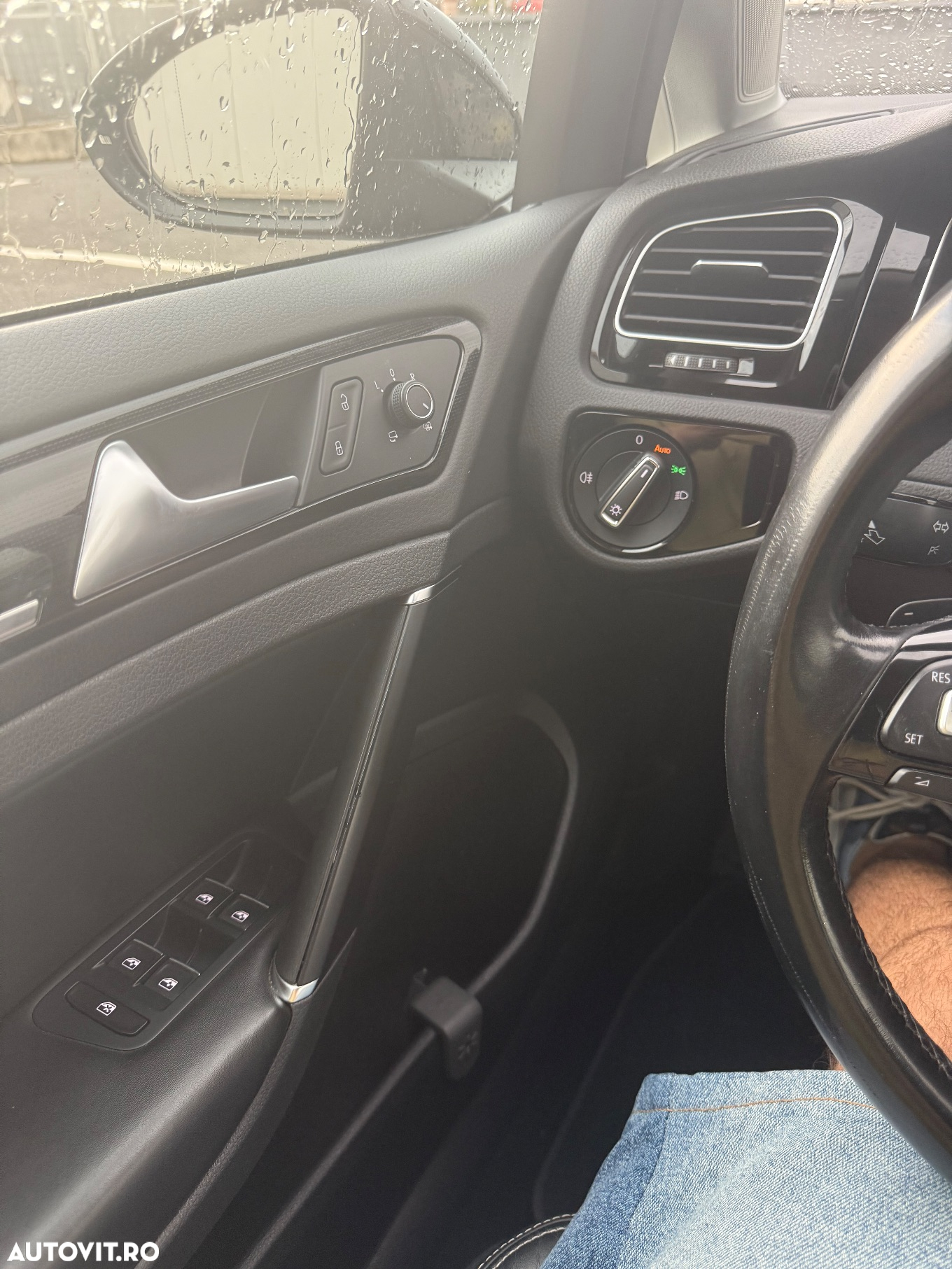 Volkswagen Golf - 23