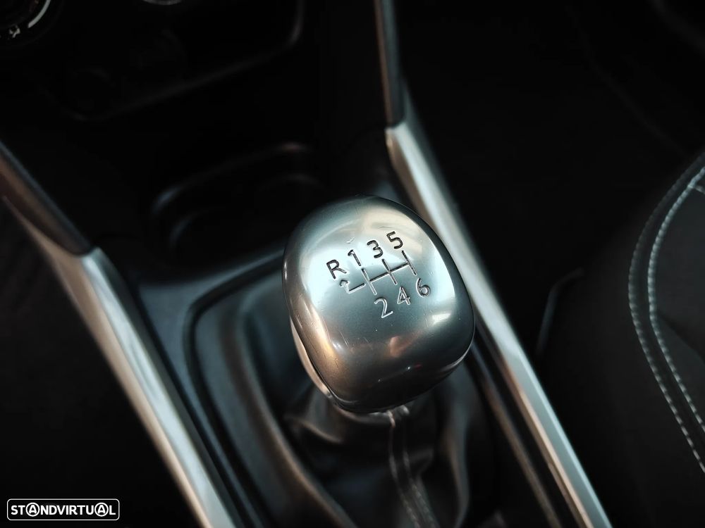 Peugeot 2008 1.5 BlueHDi Style - 19