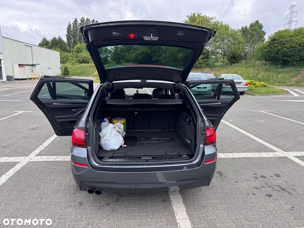 BMW Seria 5 530d xDrive Modern Line - 9